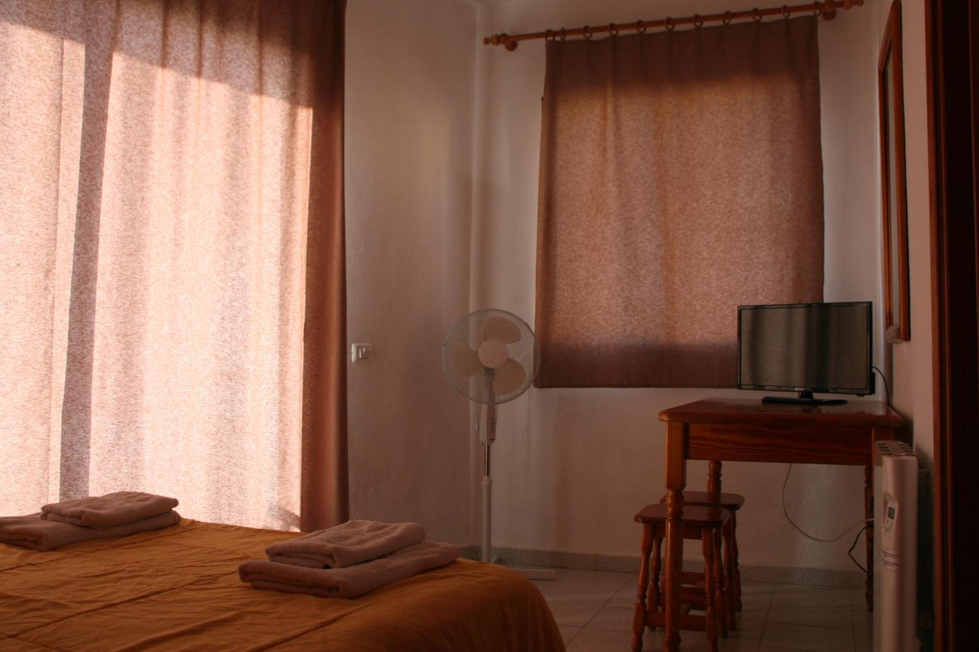 La Palma Hostel By Pension Central Fuencaliente de la Palma Szoba fotó